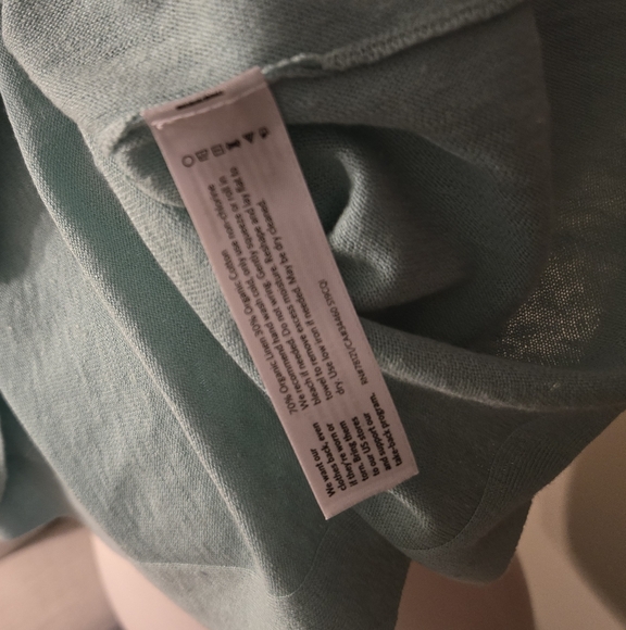 Eileen Fisher. Top. 367 - Picture 5 of 5